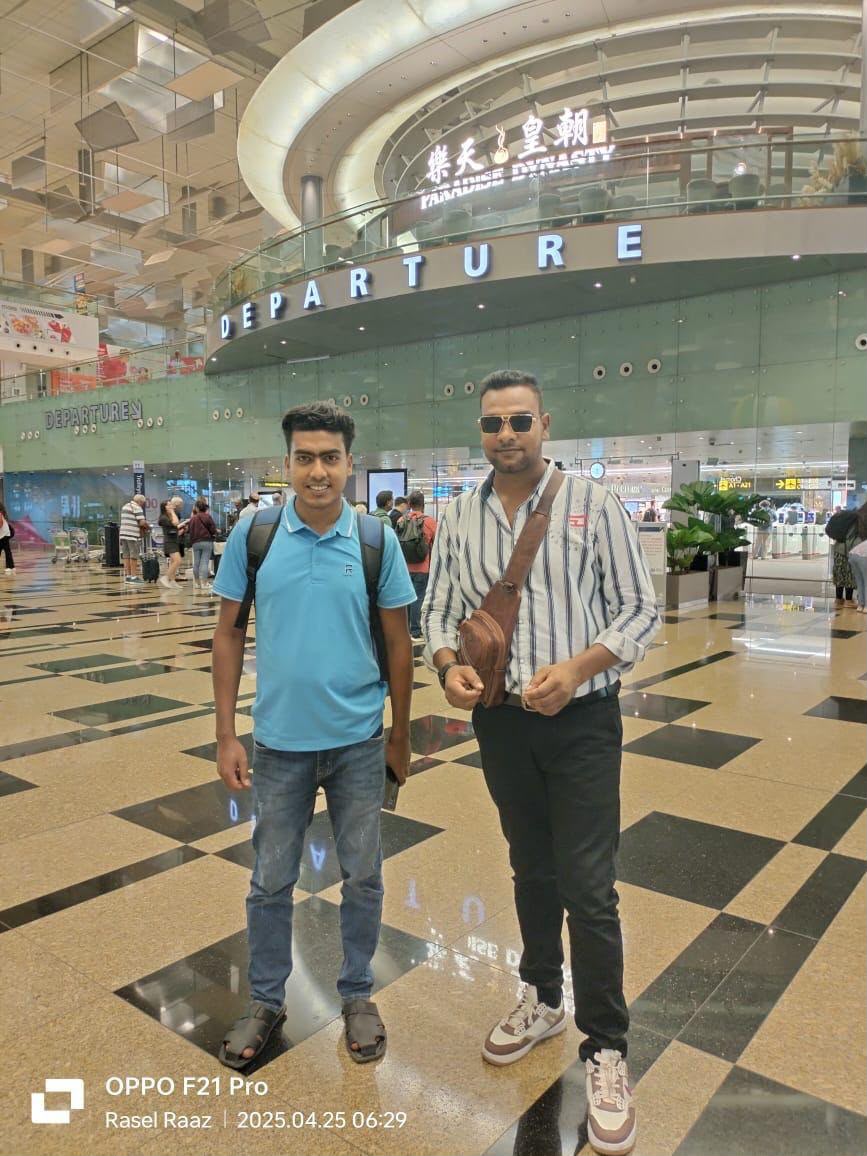 চাঙ্গি এয়ারপোর্টে পৌঁছে Futurestep BD প্রার্থী