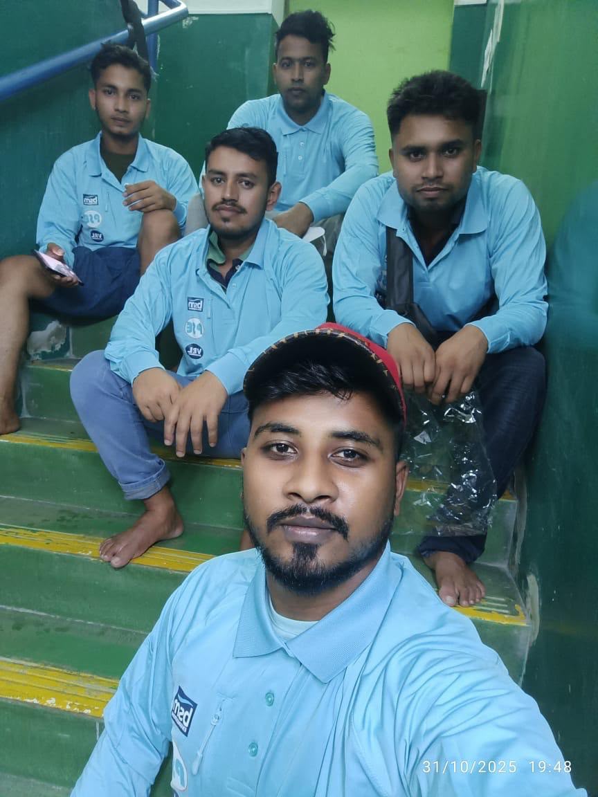 সিঙ্গাপুরে কর্মস্থলে Futurestep BD কর্মীরা